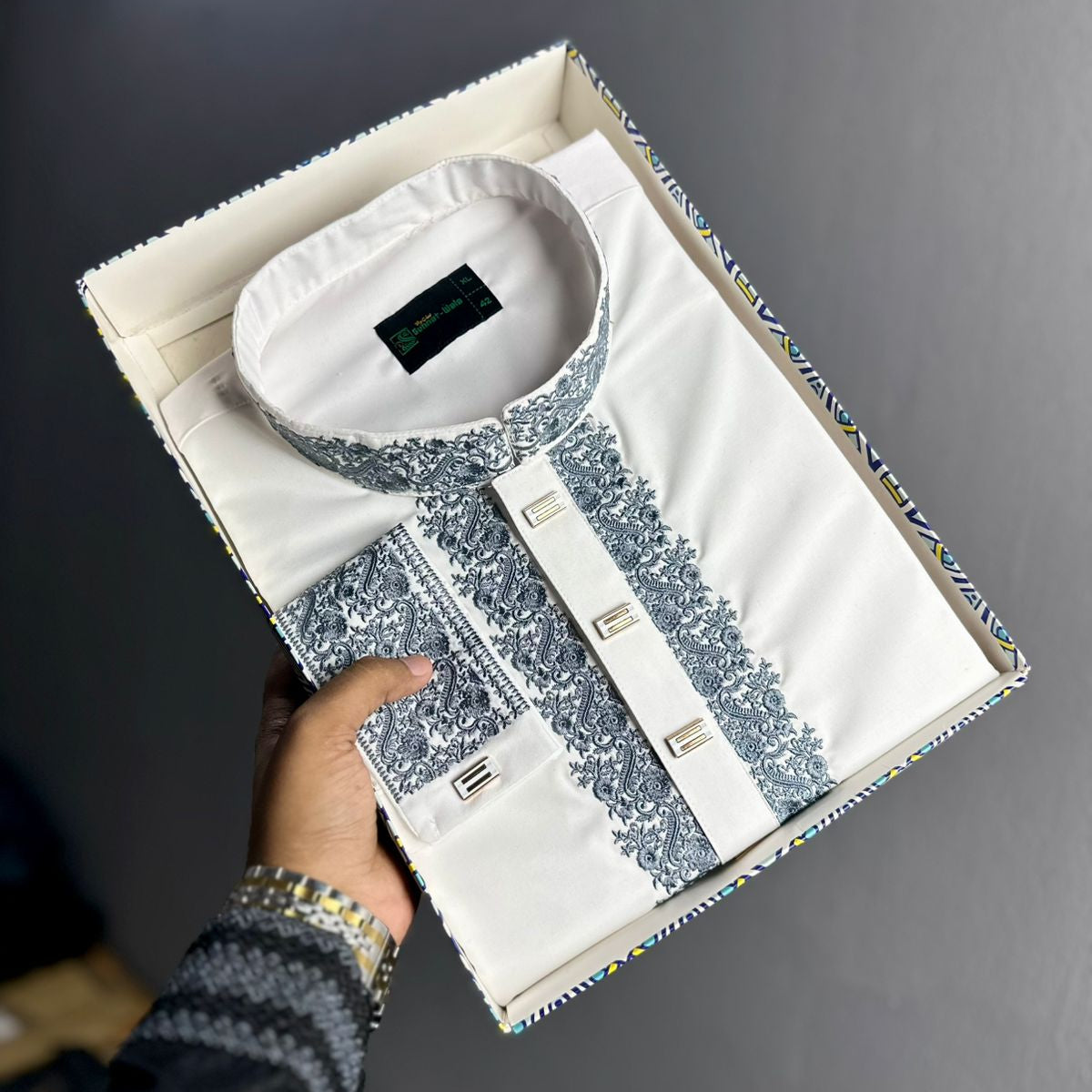 ✨ Elegant White Fancy Cotton Panjabi – Premium Embroidery 👑 -MS021